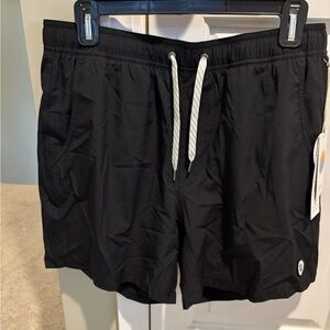 Vuori NWT Men’s Kore 5” Shorts, Black